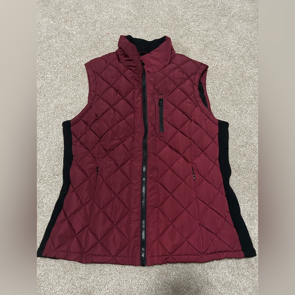 💙Andrew Marc Vest size: small